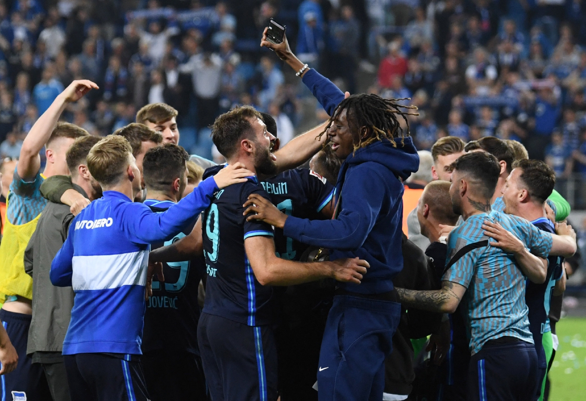 职业技术培训宣传册设计案例